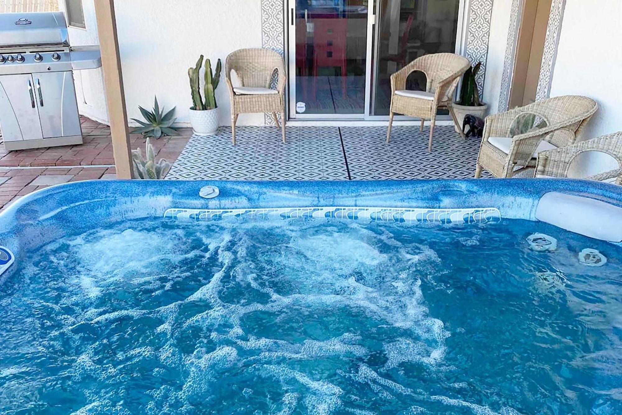 Electroliquid's Casa Pueblo Holiday home